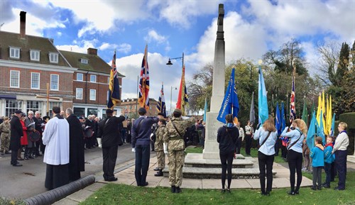 23557869 10210497056203678 995014937 O