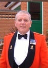 A person in an orange suit

AI-generated content may be incorrect.